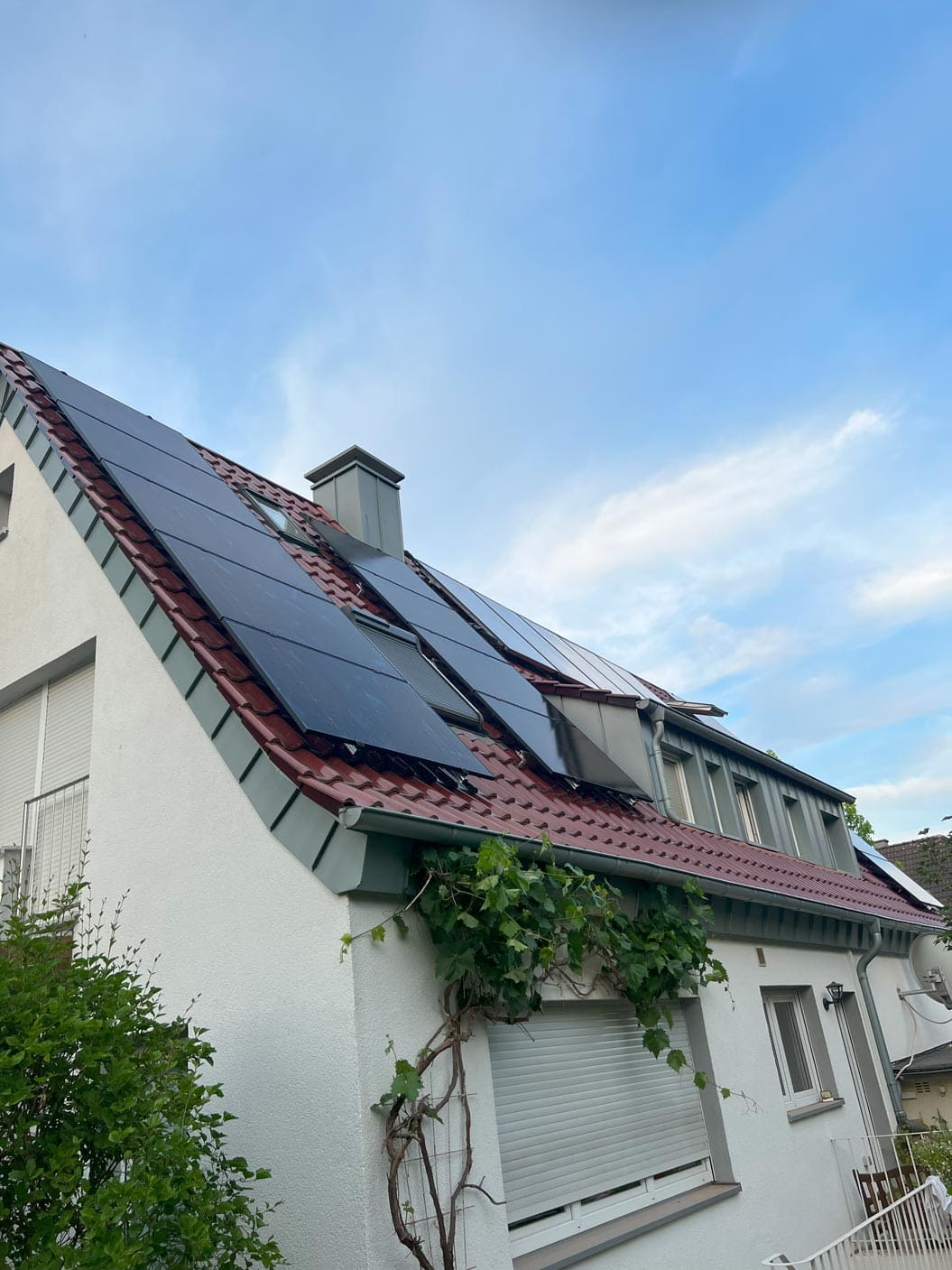 Hausdach mit Solaranlage